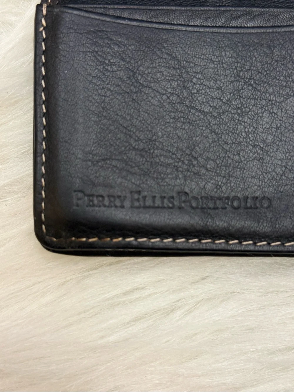 PERRY ELLIS -  BLACK GENUINE LEATHER PORTFOLIO CARDHOLDER WALLET